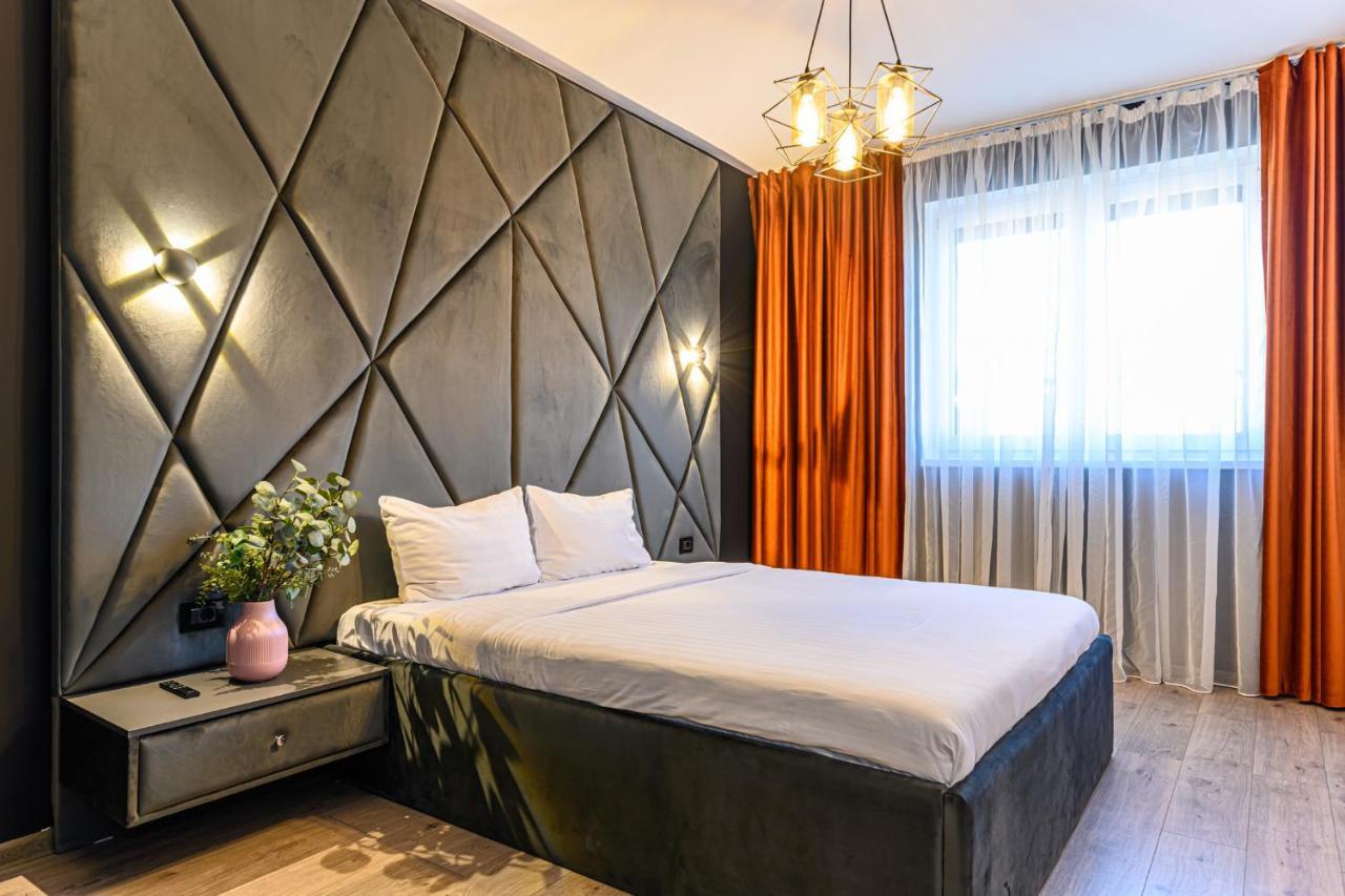 Koa - Moon Penthouse Appartement Braşov Buitenkant foto
