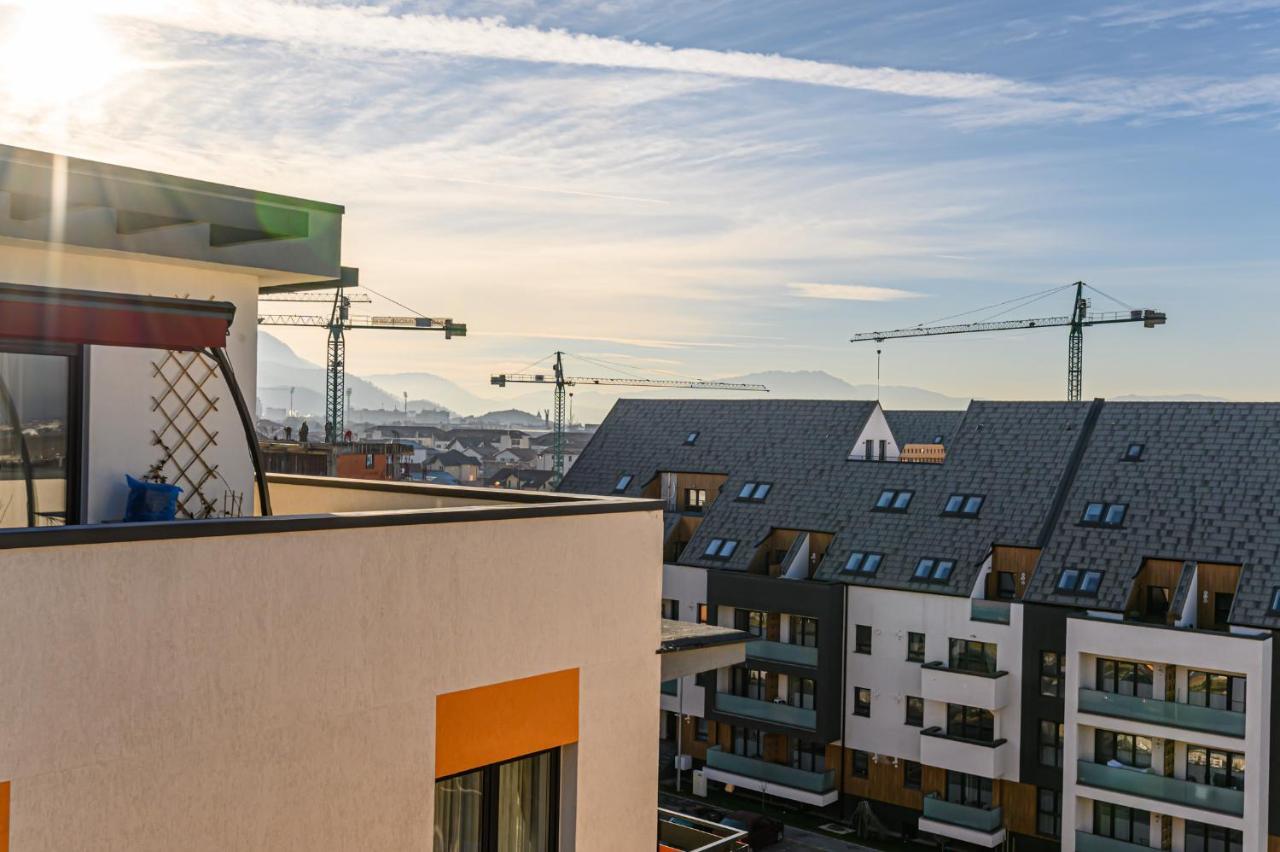 Koa - Moon Penthouse Appartement Braşov Buitenkant foto
