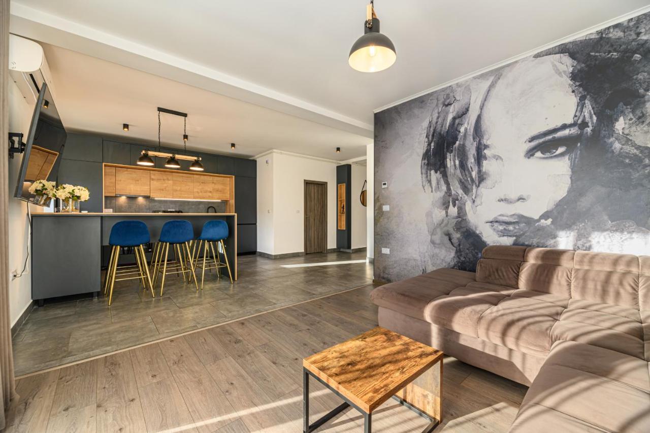 Koa - Moon Penthouse Appartement Braşov Buitenkant foto