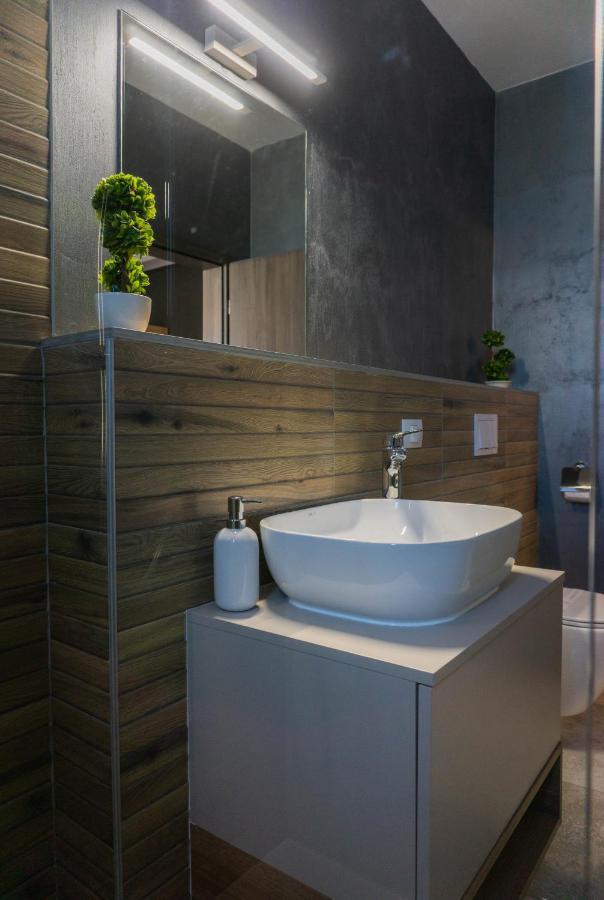Koa - Moon Penthouse Appartement Braşov Buitenkant foto