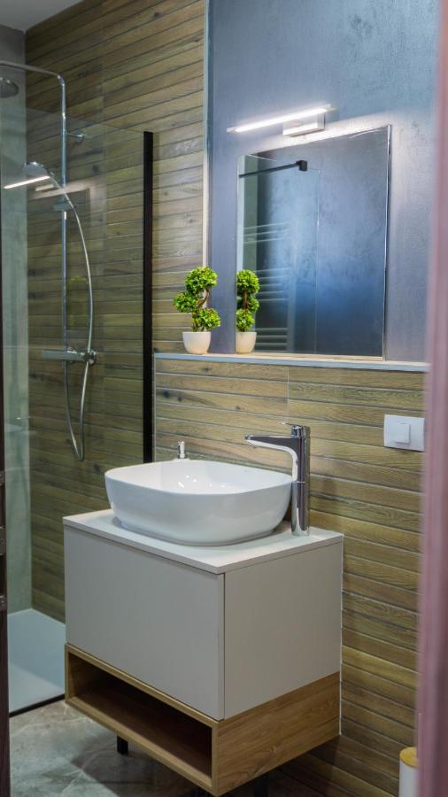 Koa - Moon Penthouse Appartement Braşov Buitenkant foto