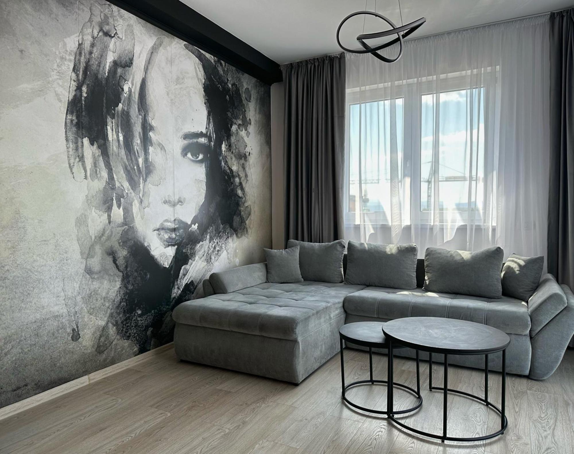 Koa - Moon Penthouse Appartement Braşov Buitenkant foto