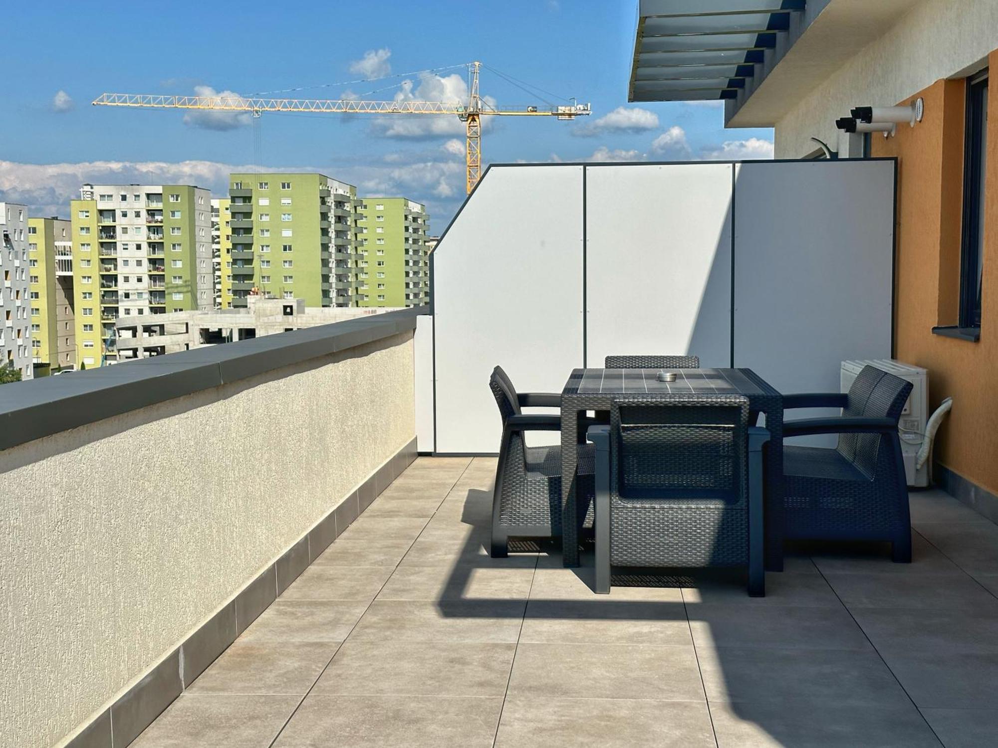 Koa - Moon Penthouse Appartement Braşov Buitenkant foto