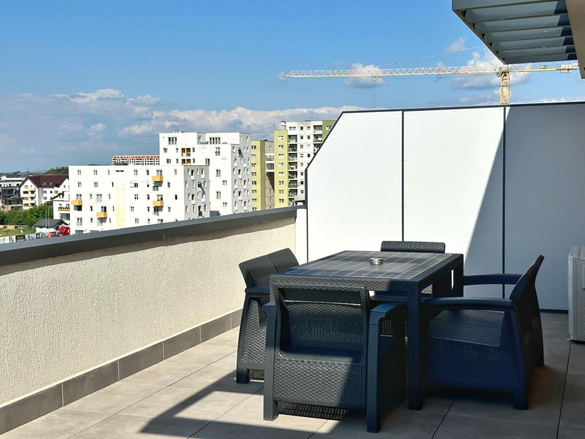 Koa - Moon Penthouse Appartement Braşov Buitenkant foto