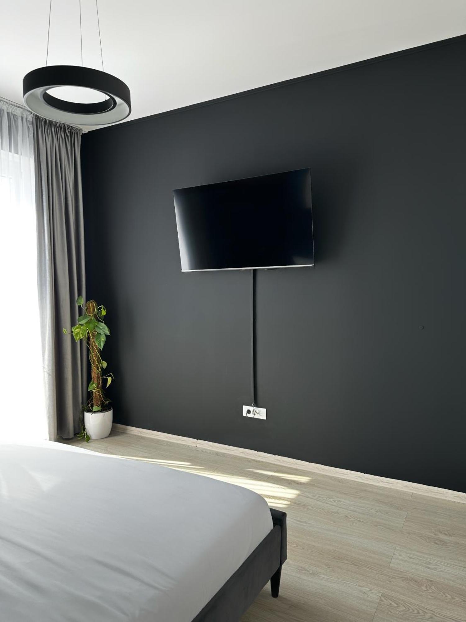 Koa - Moon Penthouse Appartement Braşov Buitenkant foto